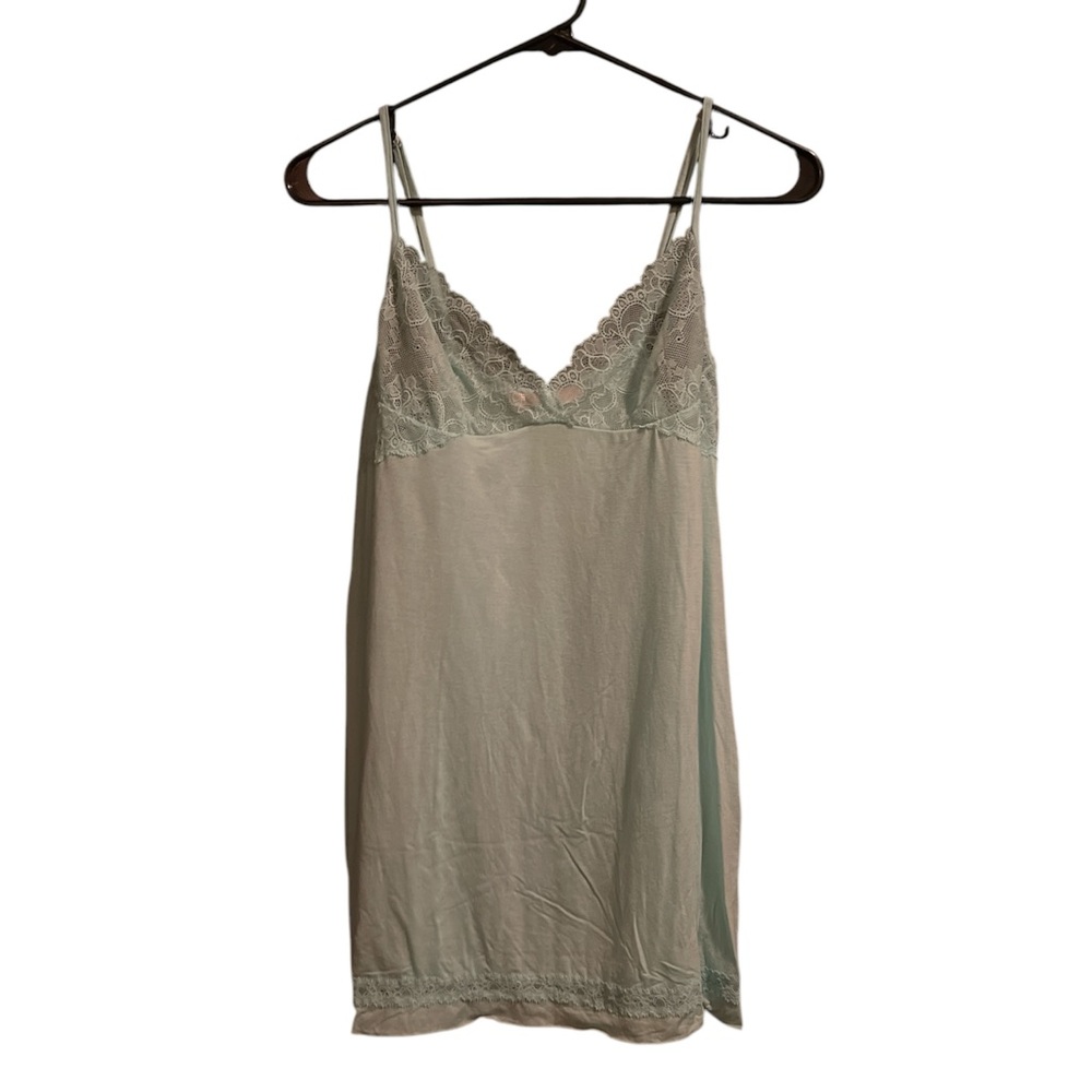 Elegant Lace Trim Chemise - Mint